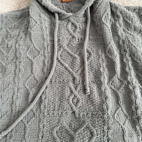 POL Green Heart Hooded Warm Cable Knit Sweater Womens Size Large - Picture 3 of 9